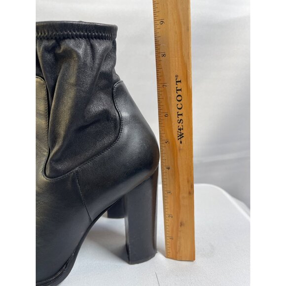 Vince Odelia Booties Heels Ankle Boots Black Leather Made in Italy Women's 6.5 - Picture 8 of 8